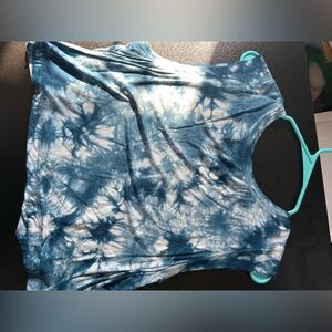 Work out tie dye top